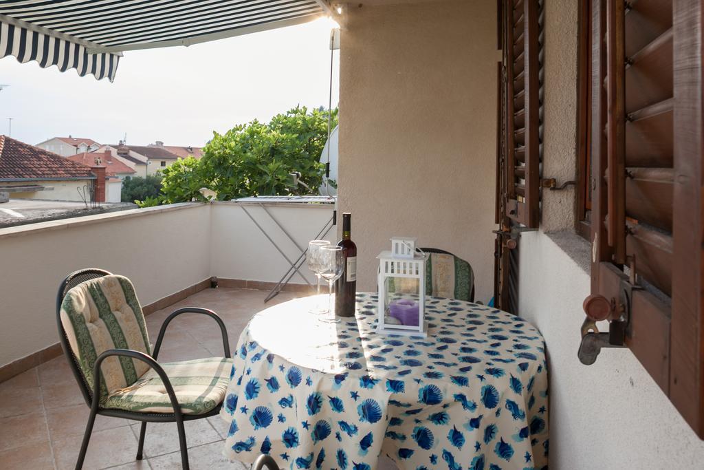 Kornelija 2 Appartement Podgora Kamer foto