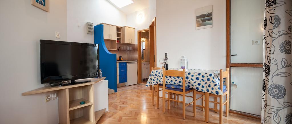 Kornelija 2 Appartement Podgora Kamer foto