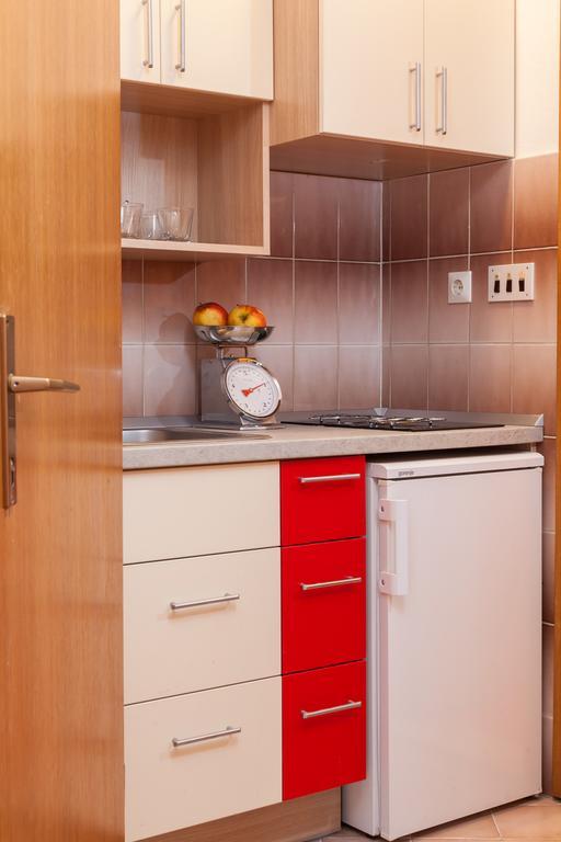 Kornelija 2 Appartement Podgora Kamer foto