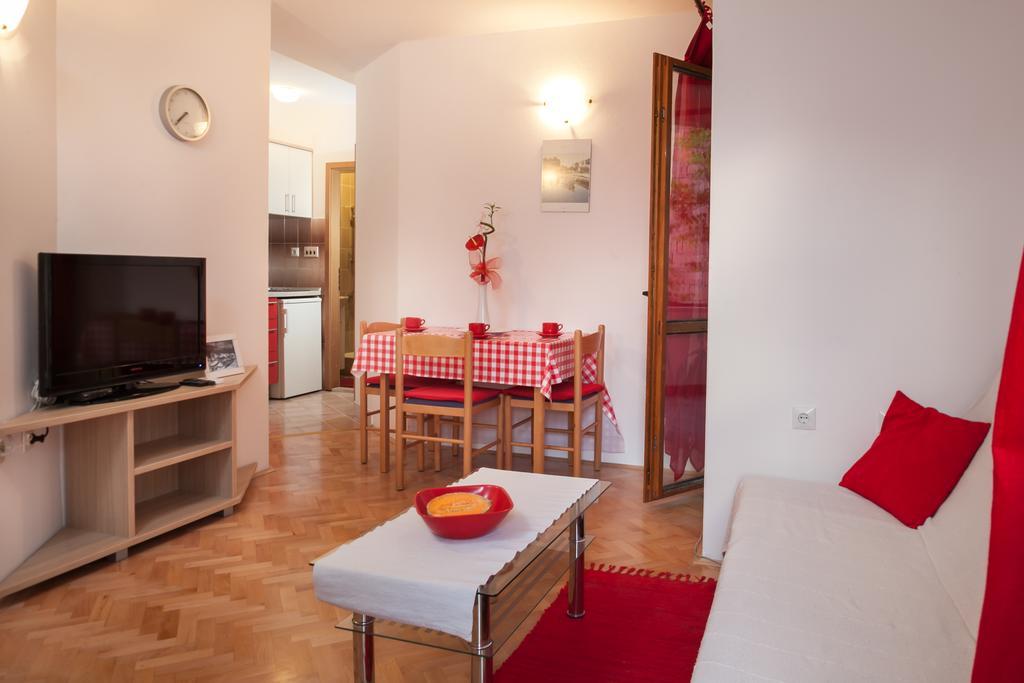 Kornelija 2 Appartement Podgora Kamer foto