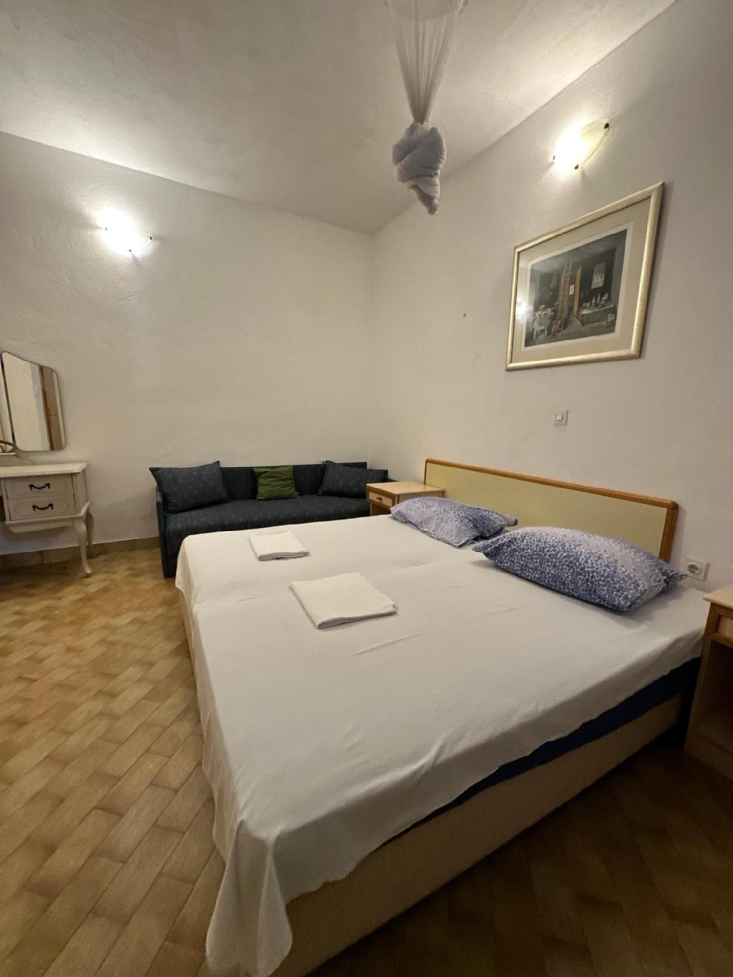 Kornelija 2 Appartement Podgora Buitenkant foto