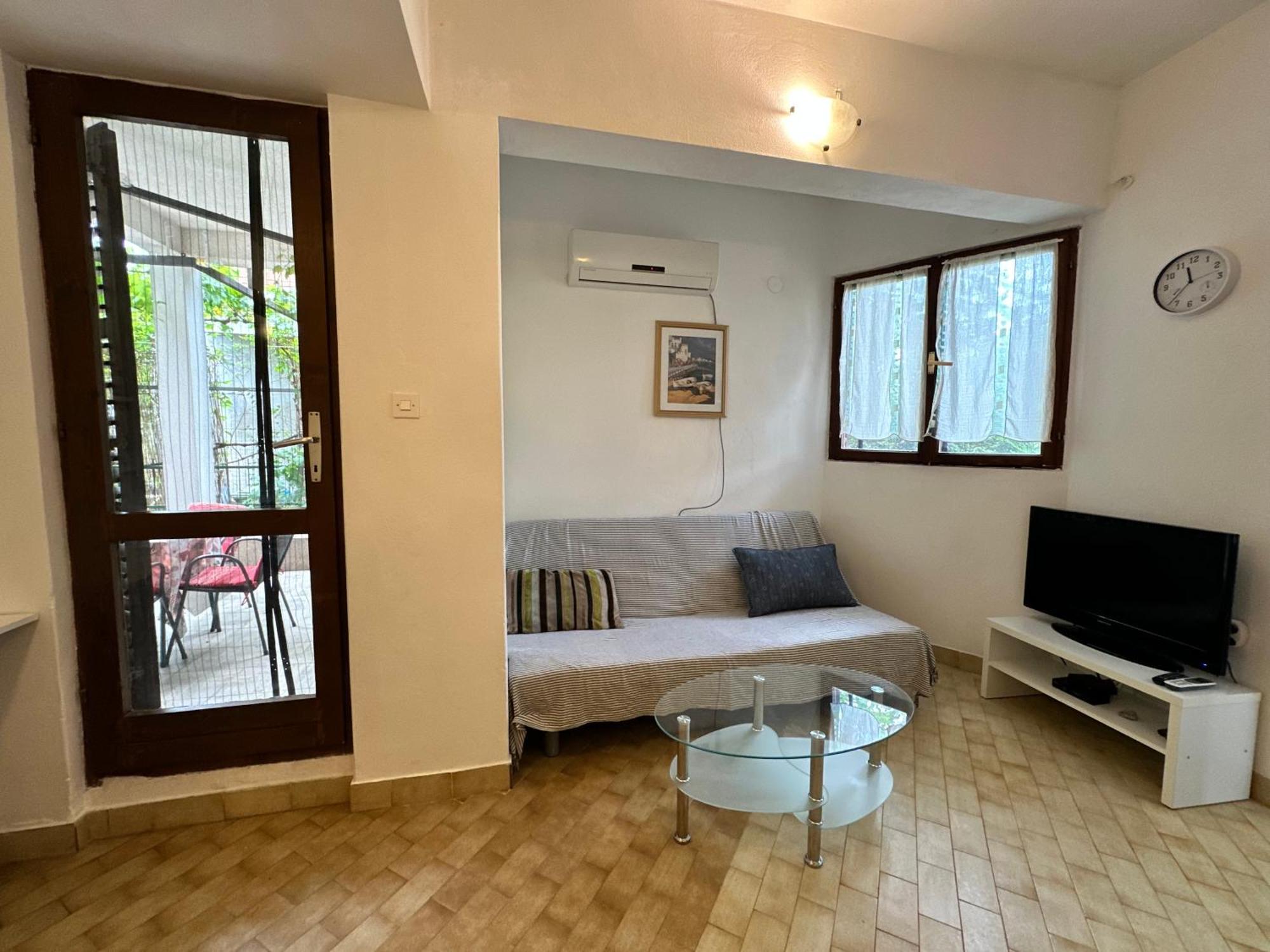 Kornelija 2 Appartement Podgora Buitenkant foto